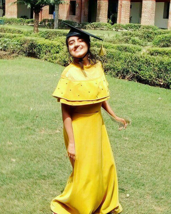 vinayana in yellow dress