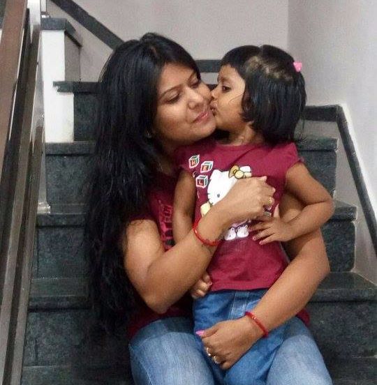 priyanka with her daughter