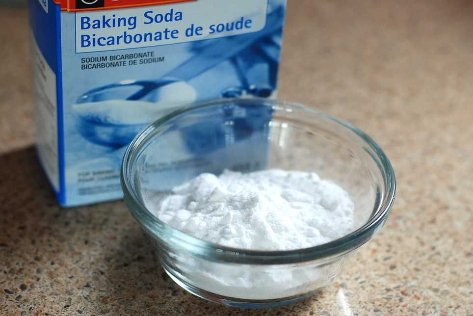 Pregnancy test at home with baking soda