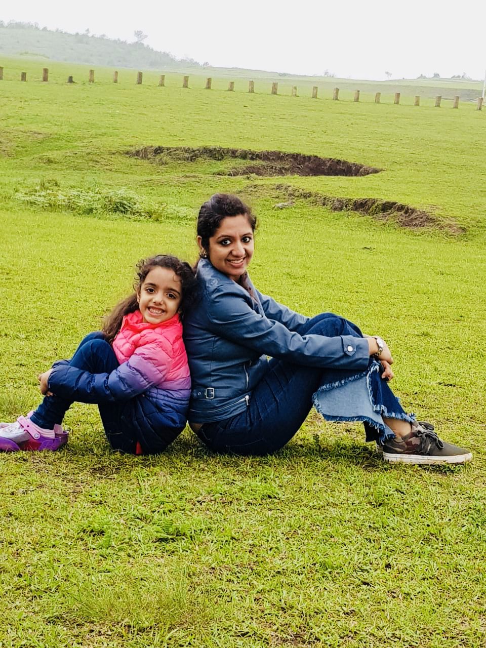 megha with aaradhya her daughter