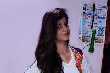 customised fashion designer swati sahawal